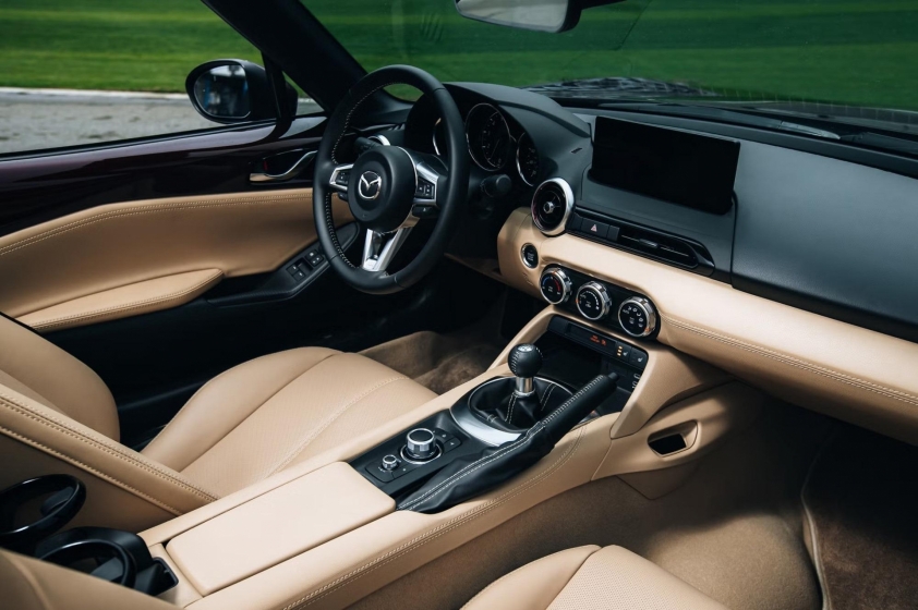 Mazda MX-5 RF (6)