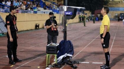 VAR ở V.League: Cách hoạt động và thời điểm can thiệp
